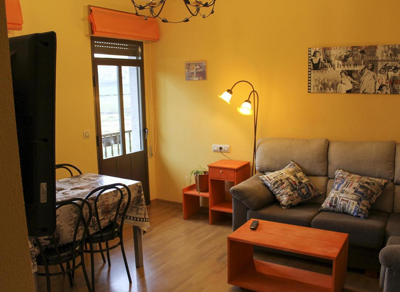 Apartamentos Monasterio San Martín de Castañeda 外观 照片